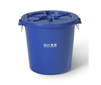 蓝色圆形垃圾桶